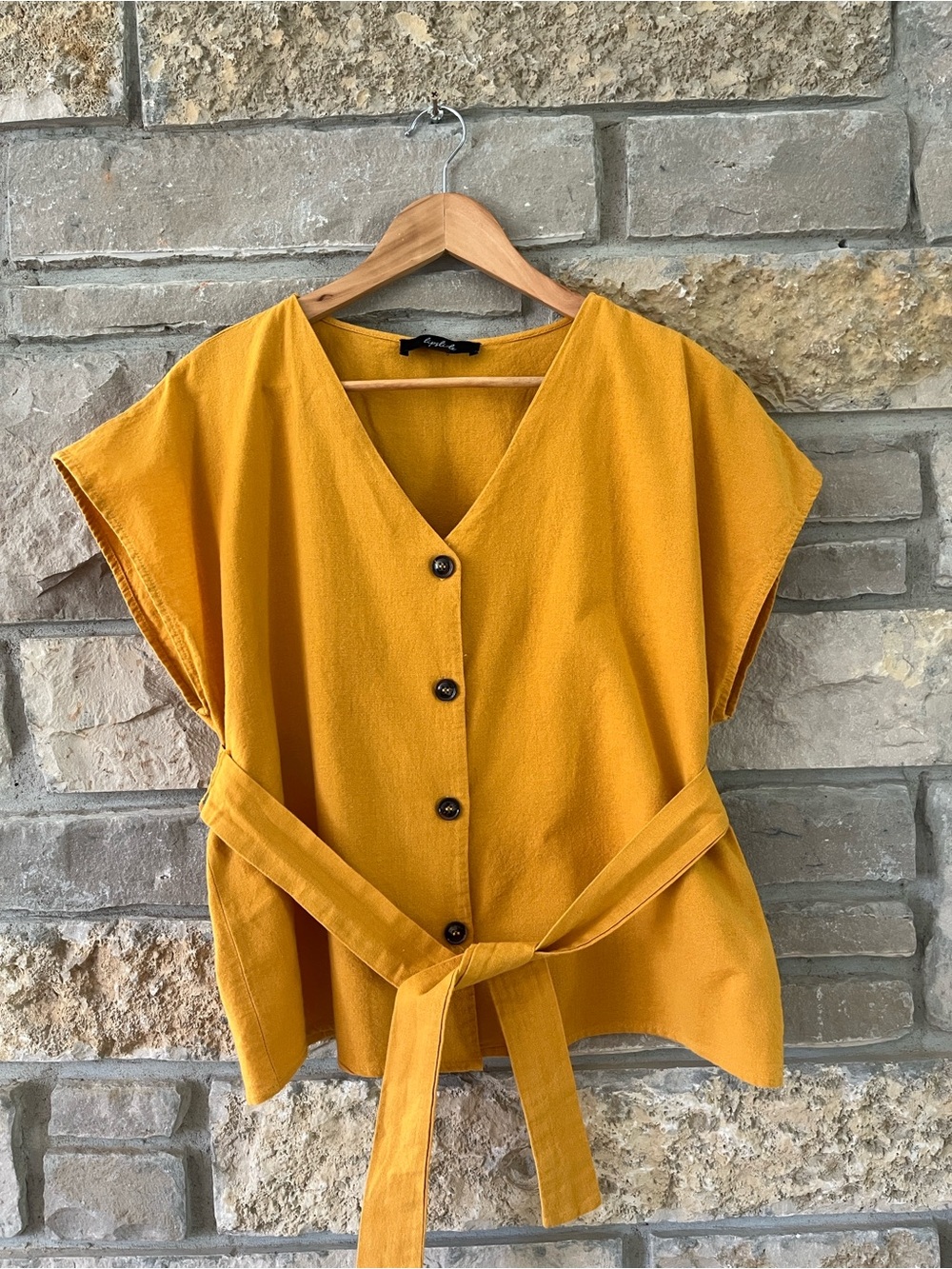 Lip slide Mustard V-Neck Button Front Belted Tunic Top Size XL